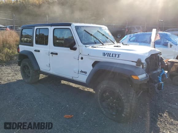 ✅ 2023 Jeep Wrangler • VIN: 1C4JJXN66PW628482 • Lot: 90037175. Wystawiony na Copart z przebiegiem 47 416 mil. Bezpłatny archiwum sprzedaży aukcyjnych z USA i szczegółowy raport historii pojazdu na DreamBid. Zdjęcie 4.