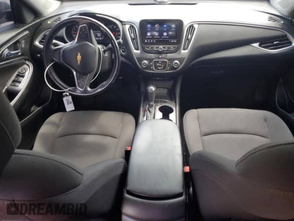 2019 Chevrolet Malibu RS z VIN 1G1ZG5ST7KF190041, wystawiony jako Copart lot #69986515 z przebiegiem 48 549 mil mil oraz Szkoda całkowita • Salvage title. Historia ofert i sprzedaży dostępna na DreamBid. Obrazek 8.