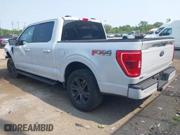 ✅ 2022 Ford F-150 XL • VIN: 1FTEW1EP5NKD49411 • Lot: 42386111. Listed on IAAI with 82,708 mi. Free auction sales archive from the USA and detailed vehicle history report at DreamBid. Image 3.