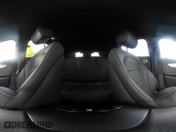 ✅ 2023 Mercedes-Benz GLC 300 • VIN: W1N0J8EB3PG158784 • Лот: 43089590. Опубликован ранее на IAAI с пробегом 59 476 миль. Бесплатный доступ к архиву аукционных продаж из США и подробный отчёт об истории автомобиля на DreamBid. Изображение 18.