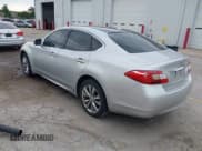 ✅ 2011 Infiniti M • VIN: JN1BY1ARXBM376949 • Lot: 42560589. Listed on IAAI with 200,135 mi. Free auction sales archive from the USA and detailed vehicle history report at DreamBid. Image 3.