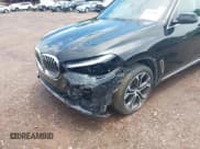 ✅ 2020 BMW X5 sDrive40i • VIN: 5UXCR4C08L9B15954 • Lot: 42253911. Wystawiony na IAAI z przebiegiem Nie podano. Bezpłatny archiwum sprzedaży aukcyjnych z USA i szczegółowy raport historii pojazdu na DreamBid. Zdjęcie 6.