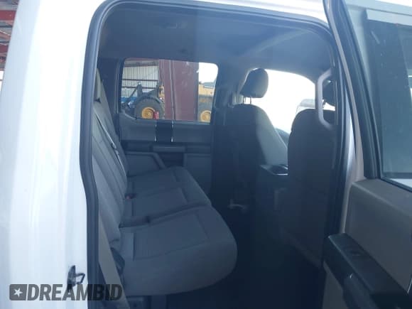 ✅ 2017 Ford F-250 Lariat • VIN: 1FT7W2BT4HEE26465 • Lot: 43605590. Wystawiony na IAAI z przebiegiem Nie podano. Bezpłatny archiwum sprzedaży aukcyjnych z USA i szczegółowy raport historii pojazdu na DreamBid. Zdjęcie 8.