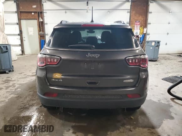 ✅ 2019 Jeep Compass Latitude • VIN: 3C4NJDBB9KT703711 • Lot: 91989915. Listed on Copart with 131,809 mi. Free auction sales archive from the USA and detailed vehicle history report at DreamBid. Image 6.