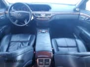 ✅ 2007 Mercedes-Benz S 550 • VIN: WDDNG71X37A018332 • Лот: 86250295. Опубликован ранее на Copart с пробегом 206 679 миль. Бесплатный доступ к архиву аукционных продаж из США и подробный отчёт об истории автомобиля на DreamBid. Изображение 8.