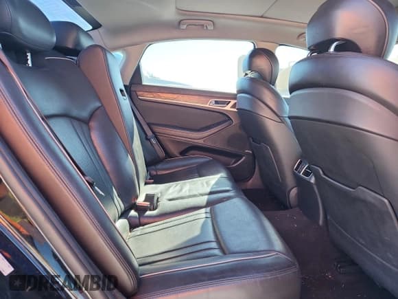 ✅ 2017 Genesis G80 Ultimate • VIN: KMHGN4JF1HU213582 • Лот: 92233585. Опубликован ранее на Copart с пробегом 201 332 миль. Бесплатный доступ к архиву аукционных продаж из США и подробный отчёт об истории автомобиля на DreamBid. Изображение 10.