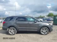 ✅ 2017 Ford Explorer XLT • VIN: 1FM5K8D80HGD02207 • Lot: 43297175. Wystawiony na IAAI z przebiegiem 106 244 mil. Bezpłatny archiwum sprzedaży aukcyjnych z USA i szczegółowy raport historii pojazdu na DreamBid. Zdjęcie 14.