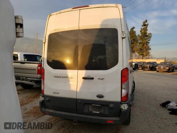 ✅ 2015 Ford Transit Passenger XL • VIN: 1FBAX2XGXFKA32115 • Лот: 87395664. Опубликован ранее на Copart с пробегом 123 749 миль. Бесплатный доступ к архиву аукционных продаж из США и подробный отчёт об истории автомобиля на DreamBid. Изображение 6.