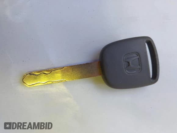 ✅ 2010 Honda Accord LX • VIN: 1HGCP2F39AA055369 • Lot: 43665990. Listed on IAAI with 124,733 mi. Free auction sales archive from the USA and detailed vehicle history report at DreamBid. Image 11.