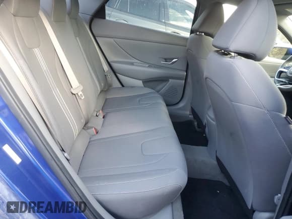 ✅ 2023 Hyundai Elantra SEL • VIN: KMHLS4AG8PU573625 • Lot: 87391905. Listed on Copart with 44,313 mi. Free auction sales archive from the USA and detailed vehicle history report at DreamBid. Image 10.