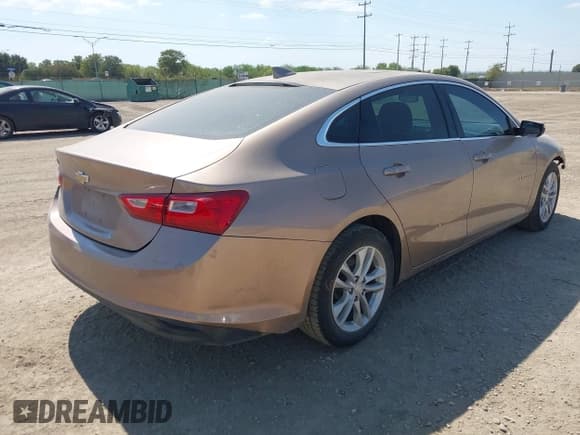 ✅ 2018 Chevrolet Malibu LT • VIN: 1G1ZD5ST4JF139989 • Lot: 43339259. Listed on IAAI with 144,292 mi. Free auction sales archive from the USA and detailed vehicle history report at DreamBid. Image 4.
