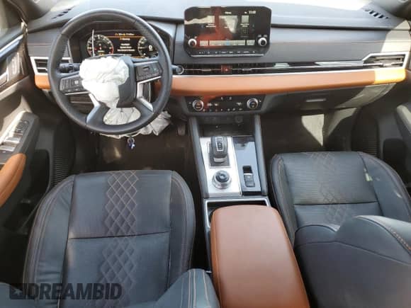 2023 Mitsubishi Outlander SEL z VIN JA4J3VA86PZ045473, wystawiony jako Copart lot #88033995 z przebiegiem 19 492 mil mil oraz Szkoda całkowita • Salvage title. Historia ofert i sprzedaży dostępna na DreamBid. Obrazek 8.