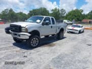 ✅ 2005 Ford F-250 XL • VIN: 1FTSX21535EB99050 • Lot: 42623783. Wystawiony na IAAI z przebiegiem 228 237 mil. Bezpłatny archiwum sprzedaży aukcyjnych z USA i szczegółowy raport historii pojazdu na DreamBid. Zdjęcie 2.