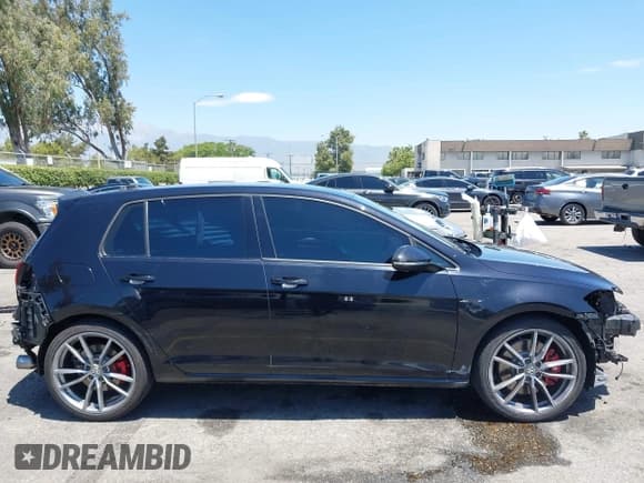 ✅ 2021 Volkswagen Golf GTI S • VIN: 3VW5T7AUXMM010932 • Lot: 42684380. Listed on IAAI with 57,240 mi. Free auction sales archive from the USA and detailed vehicle history report at DreamBid. Image 14.