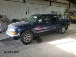 ✅ 2002 Chevrolet S-10 LS • VIN: 1GCDT13W62K212679 • Лот: 88733545. Опубликован ранее на Copart с пробегом 177 350 миль. Бесплатный доступ к архиву аукционных продаж из США и подробный отчёт об истории автомобиля на DreamBid. Изображение 1.