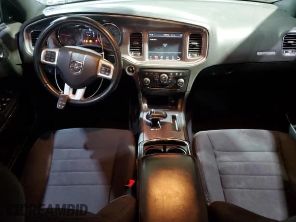 ✅ 2014 Dodge Charger SXT • VIN: 2C3CDXHG7EH334383 • Лот: 90489245. Опубликован ранее на Copart с пробегом 100 255 миль. Бесплатный доступ к архиву аукционных продаж из США и подробный отчёт об истории автомобиля на DreamBid. Изображение 8.