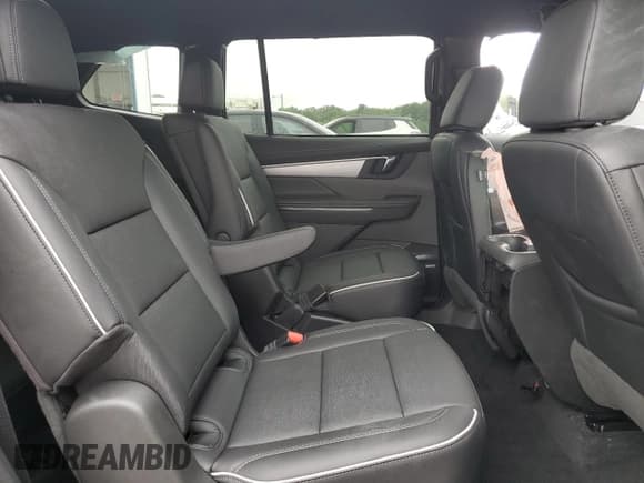 ✅ 2025 Buick Enclave Preferred • VIN: 5GAEVARS3SJ282361 • Lot: 63680535. Listed on Copart with 1,157 mi. Free auction sales archive from the USA and detailed vehicle history report at DreamBid. Image 11.