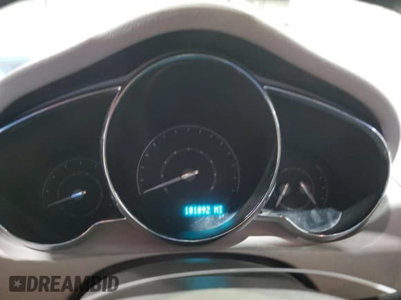 ✅ 2011 Chevrolet Malibu 1LS • VIN: 1G1ZB5E1XBF250810 • Лот: 77883954. Опубликован ранее на Copart с пробегом 181 192 миль. Бесплатный доступ к архиву аукционных продаж из США и подробный отчёт об истории автомобиля на DreamBid. Изображение 9.