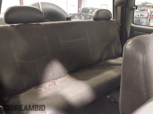 ✅ 2003 Chevrolet Silverado 1500 LS • VIN: 1GCEK19V23E273923 • Лот: 43640937. Опубликован ранее на IAAI с пробегом Не указан. Бесплатный доступ к архиву аукционных продаж из США и подробный отчёт об истории автомобиля на DreamBid. Изображение 8.