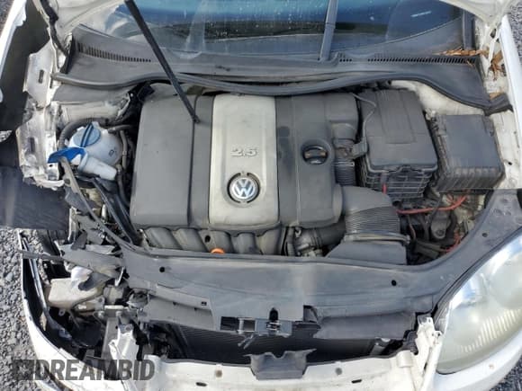 ✅ 2008 Volkswagen Jetta SE • VIN: 3VWRM71KX8M198239 • Lot: 90244935. Wystawiony na Copart z przebiegiem 139 932 mil. Bezpłatny archiwum sprzedaży aukcyjnych z USA i szczegółowy raport historii pojazdu na DreamBid. Zdjęcie 11.