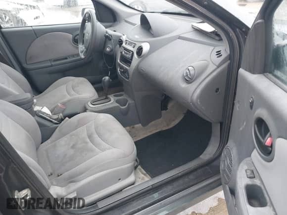 2004 Saturn ION ION 2 z VIN 1G8AJ52F94Z188383, wystawiony jako IAAI lot #41707135 z przebiegiem 126 462 mil mil oraz . Historia ofert i sprzedaży dostępna na DreamBid. Obrazek 5.