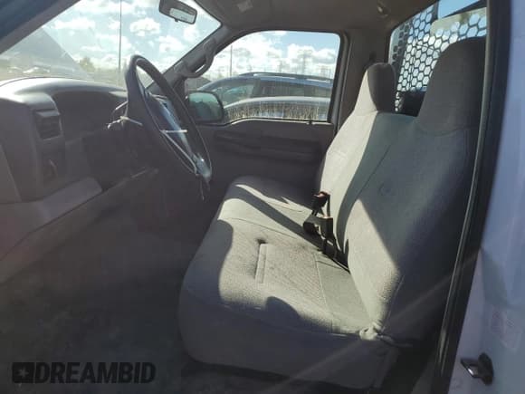 ✅ 2001 Ford F-250 XL • VIN: 1FTNF20L71EC58711 • Лот: 90374125. Опубликован ранее на Copart с пробегом 182 386 миль. Бесплатный доступ к архиву аукционных продаж из США и подробный отчёт об истории автомобиля на DreamBid. Изображение 7.