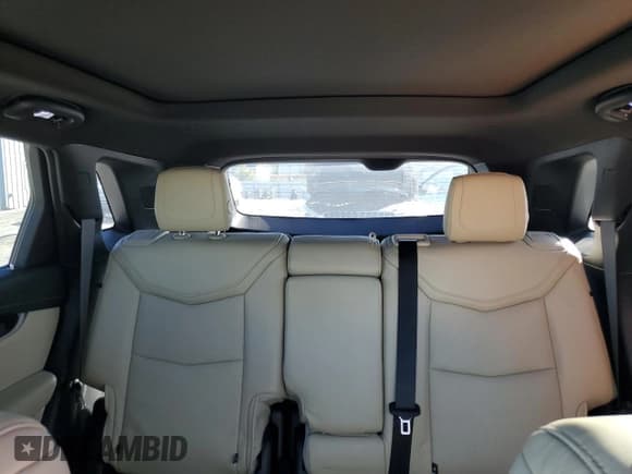 ✅ 2019 Cadillac XT5 Premium Luxury FWD • VIN: 1GYKNERS1KZ141129 • Lot: 64636845. Wystawiony na Copart z przebiegiem 65 930 mil. Bezpłatny archiwum sprzedaży aukcyjnych z USA i szczegółowy raport historii pojazdu na DreamBid. Zdjęcie 10.