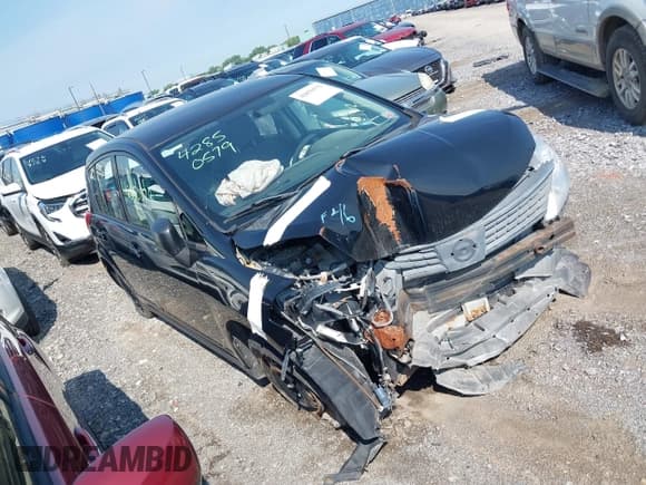 ✅ 2009 Nissan Versa S • VIN: 3N1BC13E39L409030 • Lot: 42850579. Listed on IAAI with 129,129 mi. Free auction sales archive from the USA and detailed vehicle history report at DreamBid. Image 1.