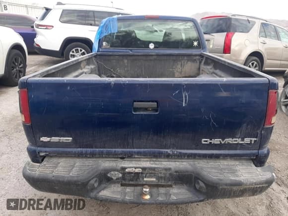 ✅ 2003 Chevrolet S-10 LS • VIN: 1GCCS19X438231731 • Лот: 83910314. Опубликован ранее на Copart с пробегом Не указан. Бесплатный доступ к архиву аукционных продаж из США и подробный отчёт об истории автомобиля на DreamBid. Изображение 6.