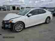 2023 Toyota Camry LE z VIN 4T1C11AK7PU151853, wystawiony jako Copart lot #81378565 z przebiegiem 19 510 mil mil oraz Czysty tytuł • Clean title. Historia ofert i sprzedaży dostępna na DreamBid. Obrazek 1.