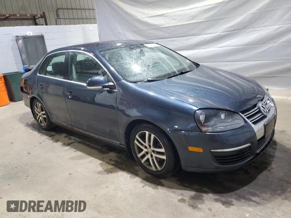 ✅ 2006 Volkswagen Jetta 2.5L • VIN: 3VWRG71K56M710445 • Лот: 66853875. Опубликован ранее на Copart с пробегом 137 968 миль. Бесплатный доступ к архиву аукционных продаж из США и подробный отчёт об истории автомобиля на DreamBid. Изображение 4.