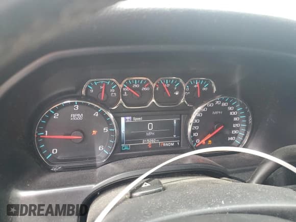 ✅ 2015 Chevrolet Silverado 2500HD LT • VIN: 1GC2KVEGXFZ500368 • Lot: 63537205. Wystawiony na Copart z przebiegiem 215 282 mil. Bezpłatny archiwum sprzedaży aukcyjnych z USA i szczegółowy raport historii pojazdu na DreamBid. Zdjęcie 9.