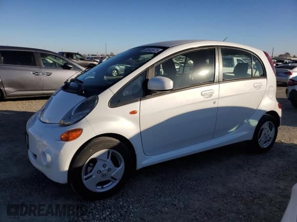 ✅ 2016 Mitsubishi i-MiEV ES • VIN: JA3215H42GU000285 • Лот: 88545675. Опубликован ранее на Copart с пробегом 35 158 миль. Бесплатный доступ к архиву аукционных продаж из США и подробный отчёт об истории автомобиля на DreamBid. Изображение 1.