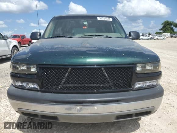 2001 Chevrolet Suburban LS z VIN 3GNEC16TX1G199311, wystawiony jako Copart lot #59264024 z przebiegiem 277 997 mil mil oraz Czysty tytuł • Clean title. Historia ofert i sprzedaży dostępna na DreamBid. Obrazek 5.