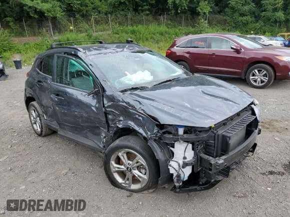 ✅ 2022 Hyundai Kona SEL • VIN: KM8K6CAB5NU919190 • Лот: 65040444. Опубликован ранее на Copart с пробегом 24 971 миль. Бесплатный доступ к архиву аукционных продаж из США и подробный отчёт об истории автомобиля на DreamBid. Изображение 4.