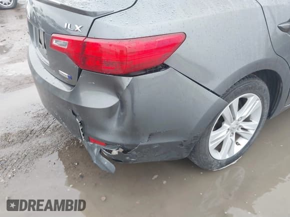 ✅ 2014 Acura ILX Hybrid Technology • VIN: 19VDE3F75EE300312 • Lot: 41608572. Listed on IAAI with 126,974 mi. Free auction sales archive from the USA and detailed vehicle history report at DreamBid. Image 6.