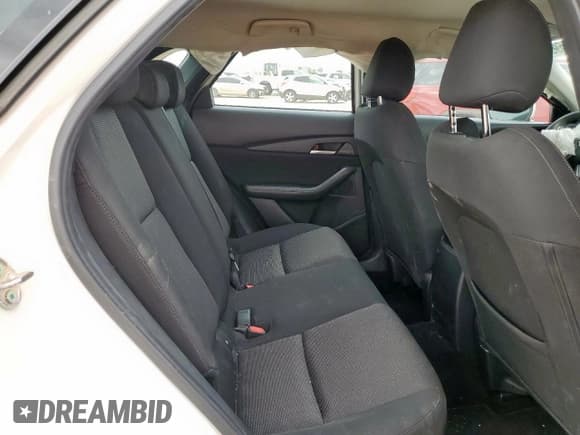 ✅ 2021 Mazda CX-30 S • VIN: 3MVDMAAL4MM272699 • Лот: 81346995. Опубликован ранее на Copart с пробегом Не указан. Бесплатный доступ к архиву аукционных продаж из США и подробный отчёт об истории автомобиля на DreamBid. Изображение 11.