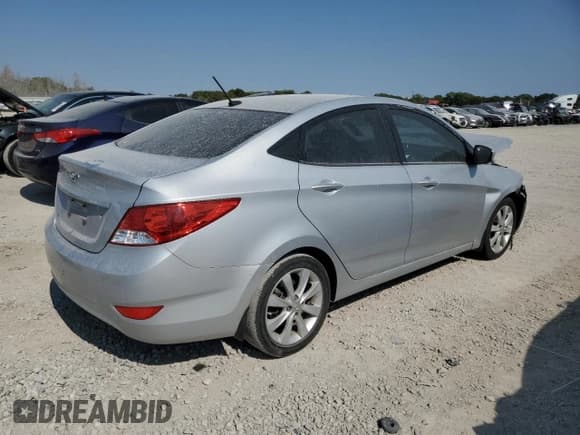 ✅ 2014 Hyundai Accent GLS • VIN: KMHCU4AE3EU762012 • Лот: 74959654. Опубликован ранее на Copart с пробегом 193 921 миль. Бесплатный доступ к архиву аукционных продаж из США и подробный отчёт об истории автомобиля на DreamBid. Изображение 3.