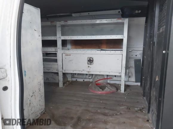 ✅ 2014 Ford Econoline Cargo Commercial • VIN: 1FTNS2EW6EDA03445 • Lot: 41973556. Listed on IAAI with 231,391 mi. Free auction sales archive from the USA and detailed vehicle history report at DreamBid. Image 8.