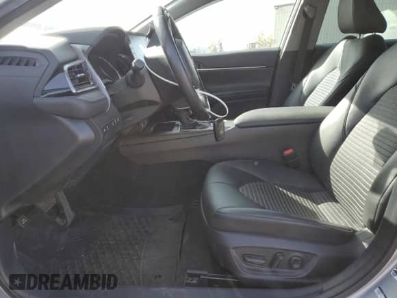 2022 Toyota Camry SE with VIN 4T1S11AK0NU681638, listed as a Copart auction lot 85186735 with 61,375 mi miles and Salvage title. Bid and sale history available at DreamBid. Image 7.