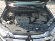 ✅ 2018 Mitsubishi Outlander ES • VIN: JA4AZ3A33JZ070667 • Lot: 59313525. Listed on Copart with 69,232 mi. Free auction sales archive from the USA and detailed vehicle history report at DreamBid. Image 12.