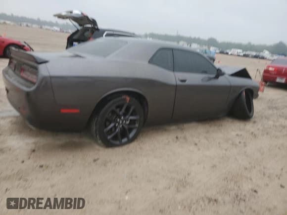 ✅ 2023 Dodge Challenger R/T • VIN: 2C3CDZBT0PH630155 • Lot: 55271914. Wystawiony na Copart z przebiegiem Nie podano. Bezpłatny archiwum sprzedaży aukcyjnych z USA i szczegółowy raport historii pojazdu na DreamBid. Zdjęcie 3.