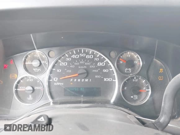 ✅ 2019 Chevrolet Express Passenger LT • VIN: 1GAZGPFG7K1201240 • Lot: 42419677. Wystawiony na IAAI z przebiegiem 190 781 mil. Bezpłatny archiwum sprzedaży aukcyjnych z USA i szczegółowy raport historii pojazdu na DreamBid. Zdjęcie 7.