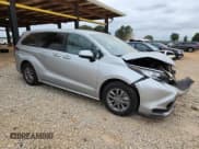 ✅ 2021 Toyota Sienna LE • VIN: 5TDKSKFC3MS032637 • Lot: 85379815. Listed on Copart with 32,481 mi. Free auction sales archive from the USA and detailed vehicle history report at DreamBid. Image 4.