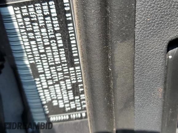 ✅ 2013 Volkswagen Beetle 2.5L • VIN: 3VWHX7AT0DM661415 • Lot: 66670475. Wystawiony na Copart z przebiegiem 136 878 mil. Bezpłatny archiwum sprzedaży aukcyjnych z USA i szczegółowy raport historii pojazdu na DreamBid. Zdjęcie 12.