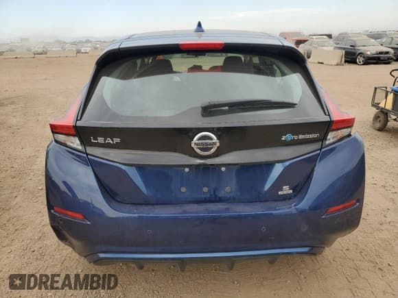 ✅ 2020 Nissan LEAF S Plus • VIN: 1N4BZ1BP6LC309964 • Lot: 68319765. Wystawiony na Copart z przebiegiem 19 766 mil. Bezpłatny archiwum sprzedaży aukcyjnych z USA i szczegółowy raport historii pojazdu na DreamBid. Zdjęcie 6.