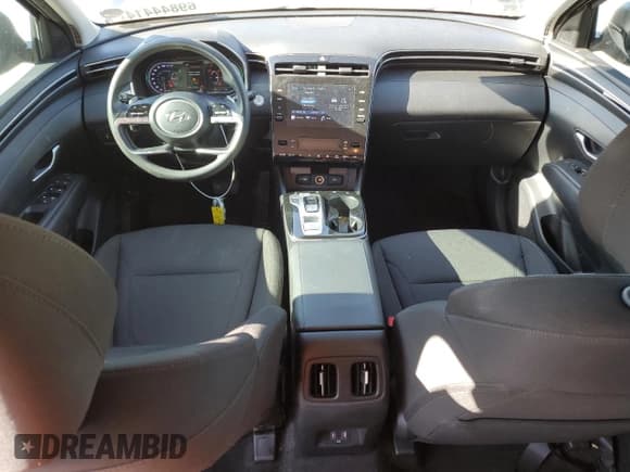 ✅ 2022 Hyundai Tucson Blue • VIN: KM8JBCA19NU015499 • Lot: 69844414. Wystawiony na Copart z przebiegiem 43 038 mil. Bezpłatny archiwum sprzedaży aukcyjnych z USA i szczegółowy raport historii pojazdu na DreamBid. Zdjęcie 8.