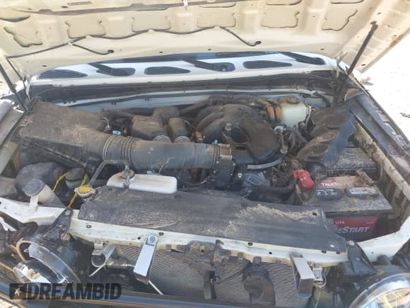 ✅ 2013 Toyota FJ Cruiser • VIN: JTEBU4BF2DK157752 • Lot: 41823666. Wystawiony na IAAI z przebiegiem 109 005 mil. Bezpłatny archiwum sprzedaży aukcyjnych z USA i szczegółowy raport historii pojazdu na DreamBid. Zdjęcie 10.