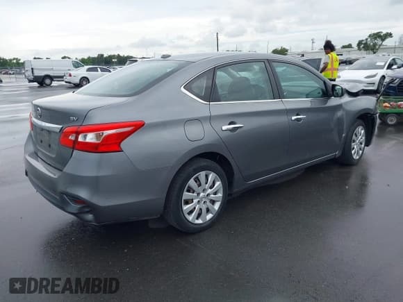 ✅ 2017 Nissan Sentra SL • VIN: 3N1AB7AP8HY295906 • Lot: 43188421. Listed on IAAI with 60,040 mi. Free auction sales archive from the USA and detailed vehicle history report at DreamBid. Image 4.