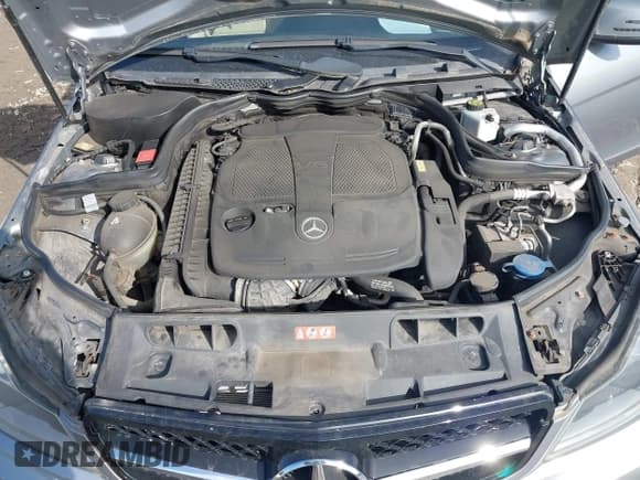 ✅ 2013 Mercedes-Benz C 300 Sport • VIN: WDDGF8AB8DR251772 • Lot: 41464772. Wystawiony na IAAI z przebiegiem 70 950 mil. Bezpłatny archiwum sprzedaży aukcyjnych z USA i szczegółowy raport historii pojazdu na DreamBid. Zdjęcie 10.